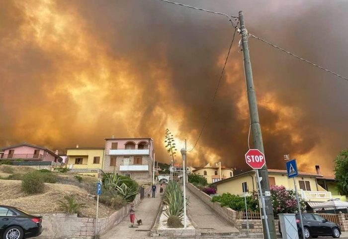 Incendi, le spaventose immagini da Porto Alabe