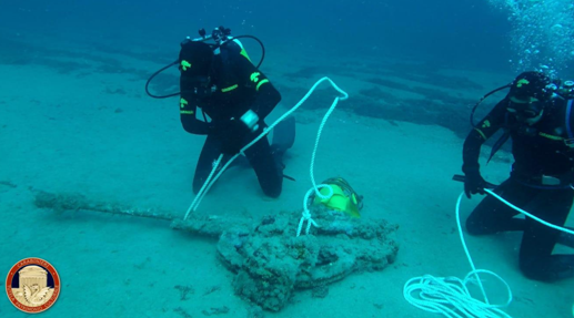 Capitana e Nora: trovati sott’acqua cannone-mitragliera della Seconda Guerra Mondiale e due anfore in terracotta