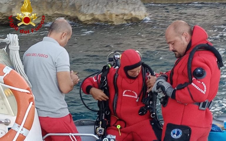 Paura e apprensione a Cala Luna: dopo ore di ricerca ancora nessuna traccia del sub disperso in una grotta profonda 40 metri