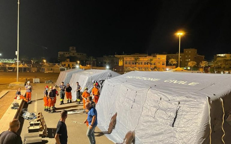 87 profughi afghani attesi a Cagliari: tende allestite ma nave in ritardo per troppo vento