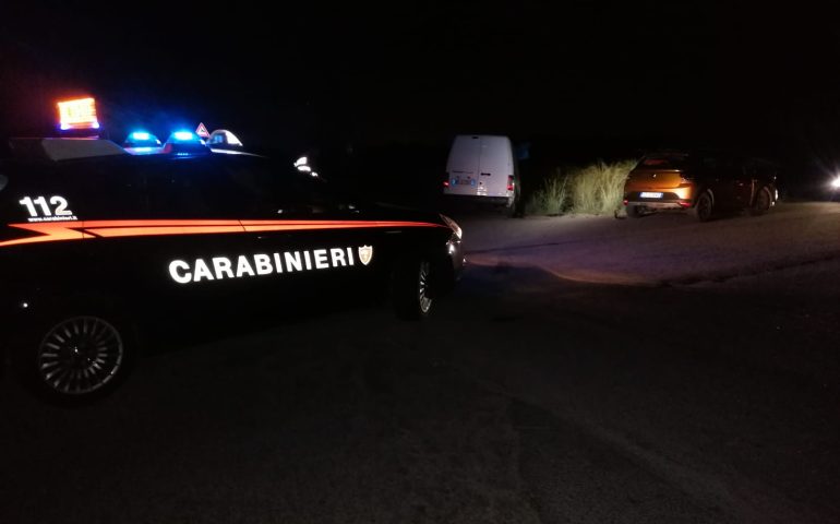 Svaligiano distributore di sigarette. Arrestata coppia di quarantenni