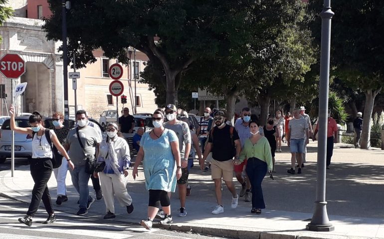 Turisti e visitatori a Cagliari, buon inizio di ottobre: preoccupa il “caos” voli sui cieli di Sardegna