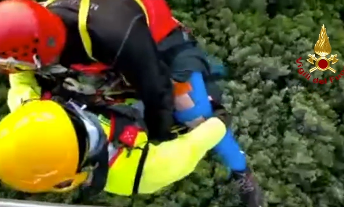(VIDEO) Soccorso nel cagliaritano un escursionista precipitato in un dirupo