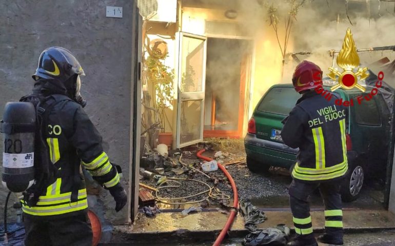 Sinnai, esplosione ed incendio in un appartamento: una persona ferita
