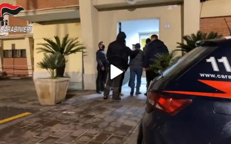 (VIDEO) L’arresto di Mesina a Desulo: la stanza in cui era nascosto il latitante e il trasferimento in caserma