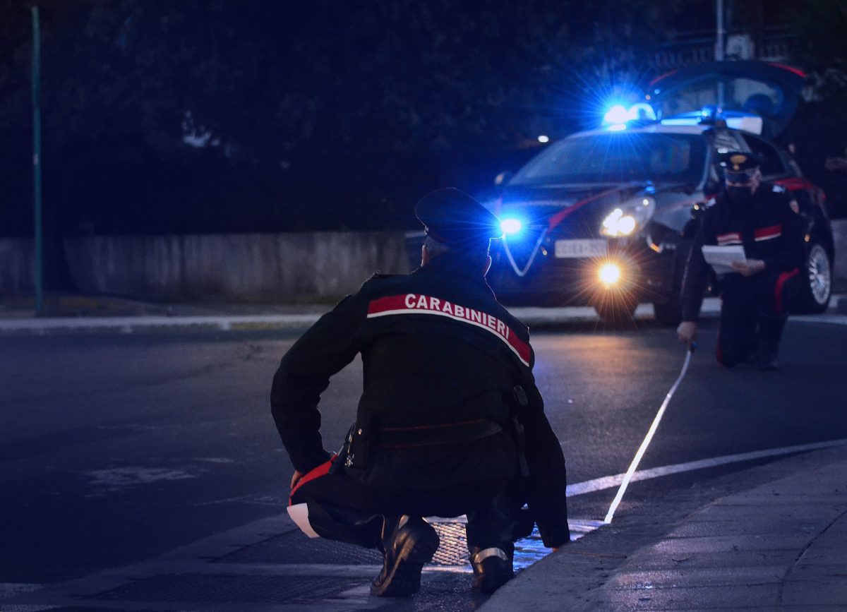 Cagliari, giovane aggredito a colpi di macete in gravi condizioni: caccia al responsabile