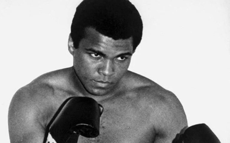 Accadde oggi. 17 gennaio 1942, nasceva Muhammad Ali: il pugile tra i più grandi di tutti i tempi