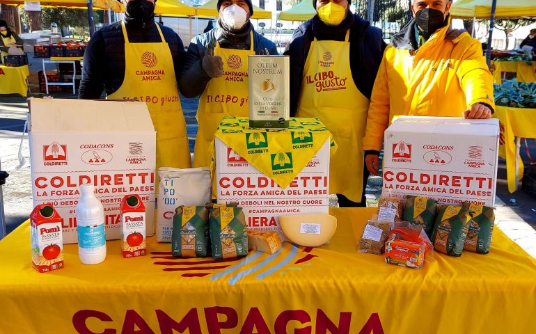 Coldiretti, distribuiti 10mila kg di cibo made in Italy ai nuovi poveri