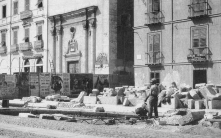 La Cagliari che non c’è più. Via Roma, “salotto buono” della città: la chiesa di San Francesco senza portici