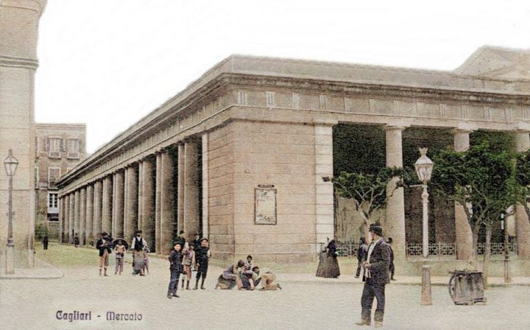 Lo sapevate? Prima il mercato a Cagliari si trovava nel Largo Carlo Felice e sembrava un tempio greco