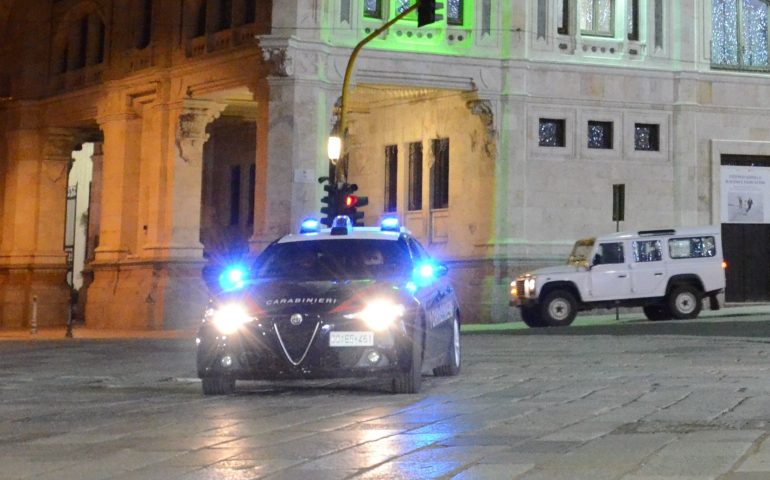 Aggredisce una guardia giurata che lo voleva soccorrere e sputa addosso ai carabinieri: 26enne selargino in manette