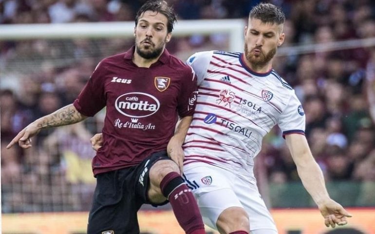 Salernitana-Cagliari è uno psicodramma: succede di tutto poi Altare strappa l’ultima speranza