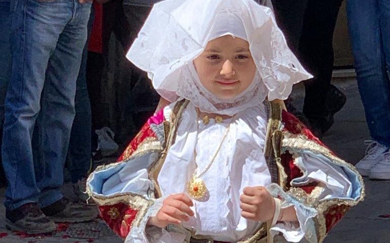 (PHOTOGALLERY) I momenti più belli della processione in onore di Sant’Efisio