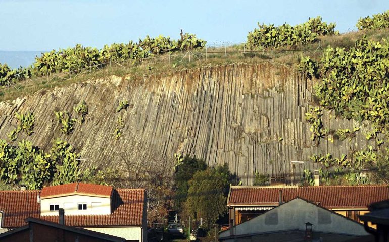 Lo Sapevate? A Guspini c’è un monumento naturale che assomiglia a delle gigantesche canne d’organo