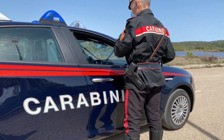 Litiga con il cognato e lo ferisce al collo: 38enne arrestato a Pirri