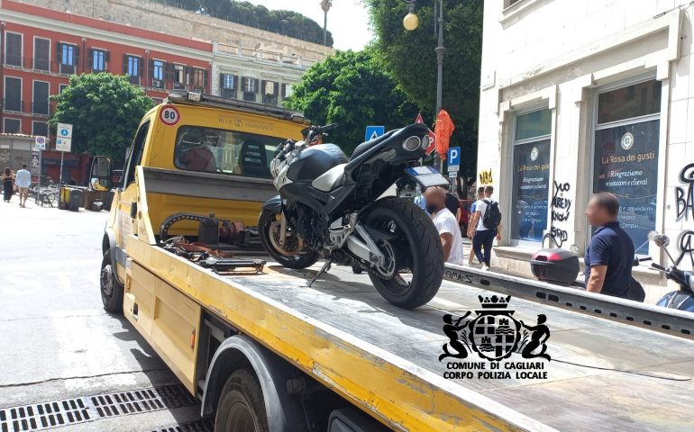 moto-sequestrata-polizia-cagliari