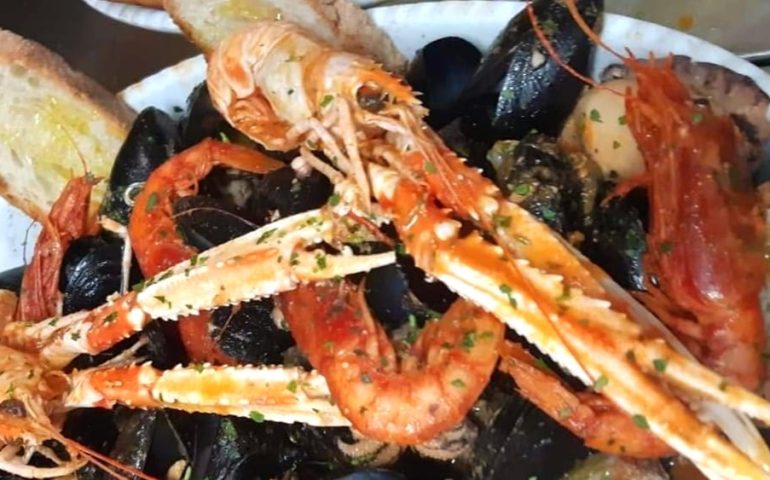 Seafood soup of Trattoria Gennargentu: a dish that recounts the cuisine of the old Cagliari