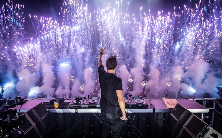 Si infiamma il Red Valley Festival 2022: il re del Day 2 è Martin Garrix, eletto tre volte miglior dj del mondo