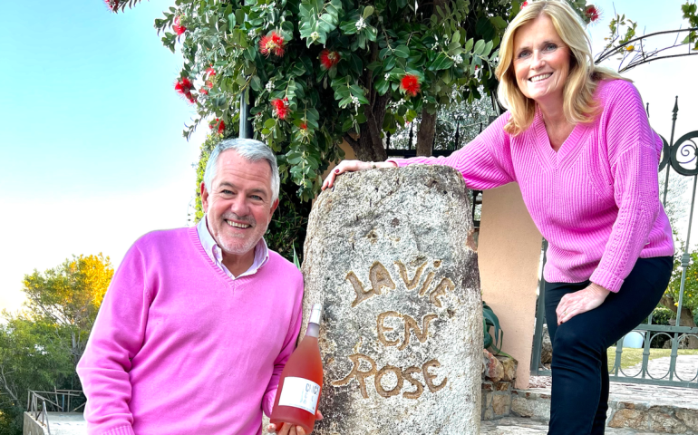 Jean-Paul e Isabelle: dalla Francia a Villasimius per conquistare il mondo con il Cannonau rosé So Chic!