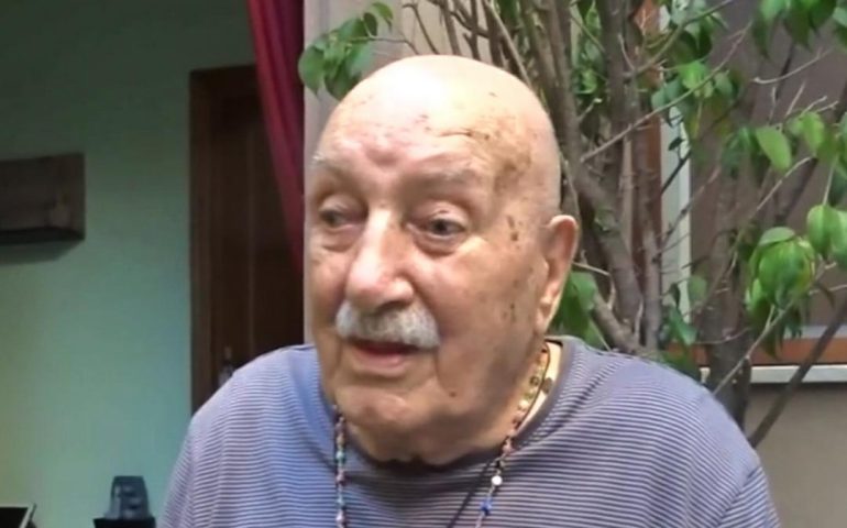 Sardegna terra di longevità, tziu Giovanni Olla festeggia 102 anni