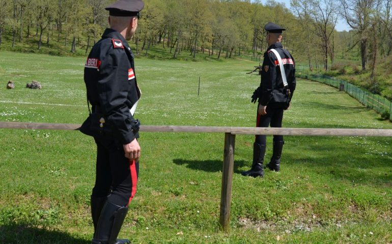 Tragedia sfiorata ad Arbus: un uomo viene colpito da un cacciatore che non lo soccorre