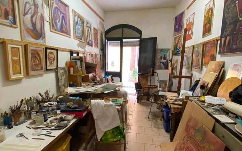 Cagliari. Giorgio Podda, pittore di Villanova: “Racconto il miracolo del quotidiano”