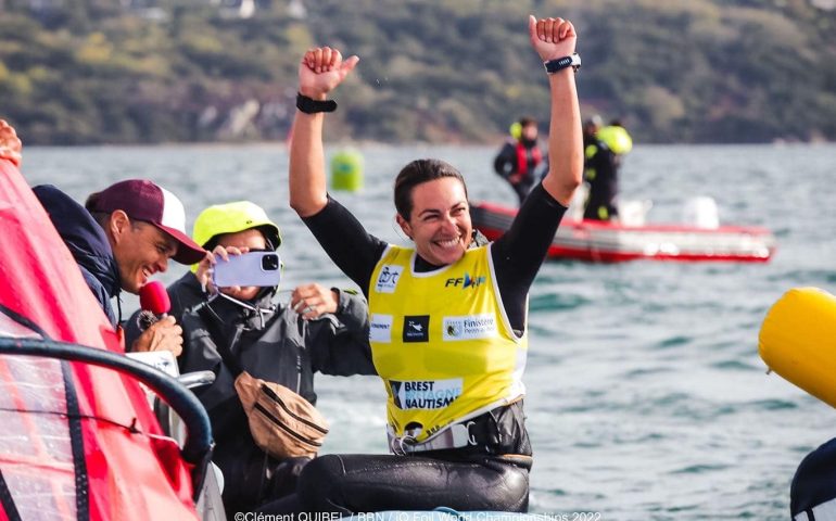 La velista sarda Marta Maggetti è campionessa mondiale iQFOiL: “Una gioia indescrivibile”