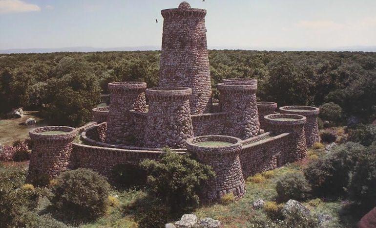 Lo sapevate? In Sardegna esiste un maestoso nuraghe con ben 12 torri