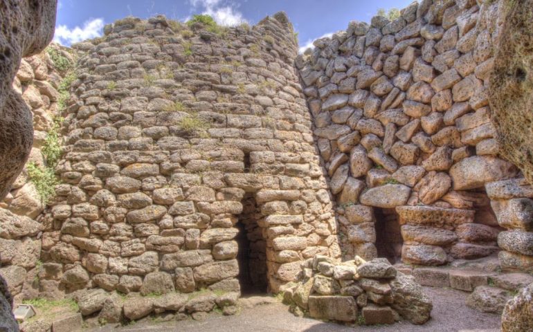 Monumenti sardi: Nuraghe Arrubiu, il Gigante Rosso, il più grande e maestoso dell’Isola