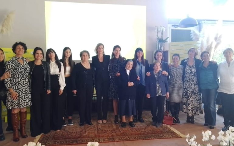 Premio Fèminas, Caterina Murino e Mariangela Pira tra le otto le donne che hanno ricevuto il riconoscimento