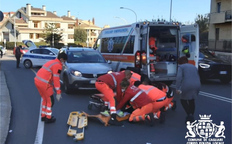 Investita mentre attraversa la strada: grave una giovane a Cagliari