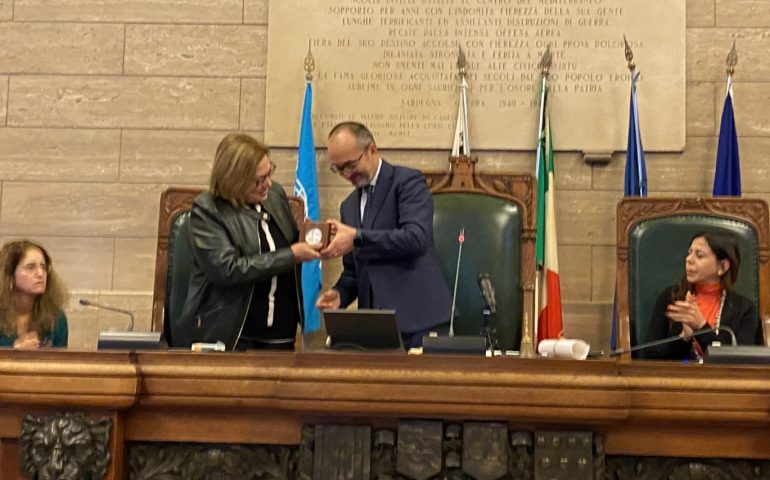 Cagliari, Silvana Migoni premiata con la “Medaglia d’Onore Ottone Bacaredda”