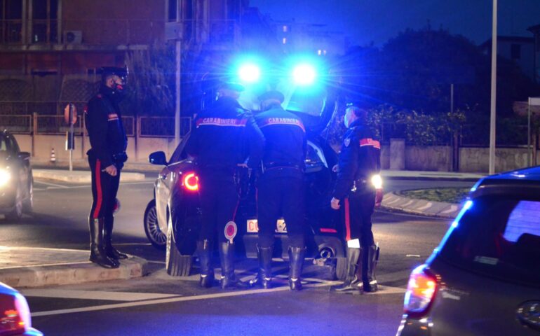 Tragedia sulle strade sarde: per evitare una volpe si schianta su un’altra auto. Muore 38enne