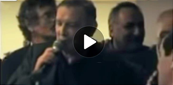 (VIDEO) Il rarissimo video di Gigi Riva che canta “No potho reposare” con i campioni dello Scudetto
