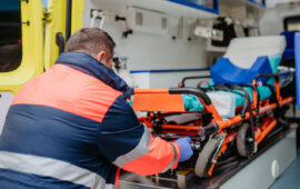 ambulanza soccorsi mezzo