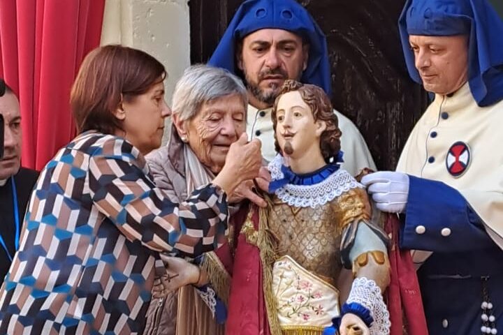 (FOTO) Cagliari, Stampace in festa per la vestizione di Sant’Efisio