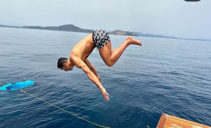 Cristiano Ronaldo in vacanza in Sardegna con la famiglia