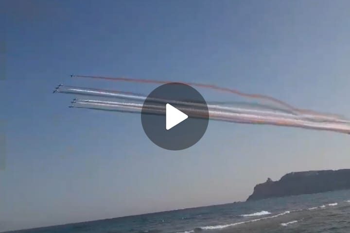 (VIDEO) A Cagliari in centomila per assistere allo spettacolo delle Frecce Tricolori