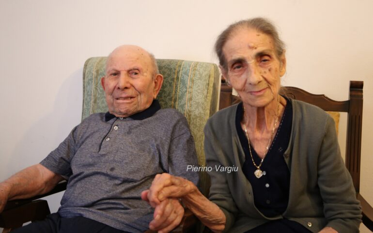 Sardegna isola d’amore. Tziu Ignazio 102 anni e Tzia Maria 99: 74 anni insieme