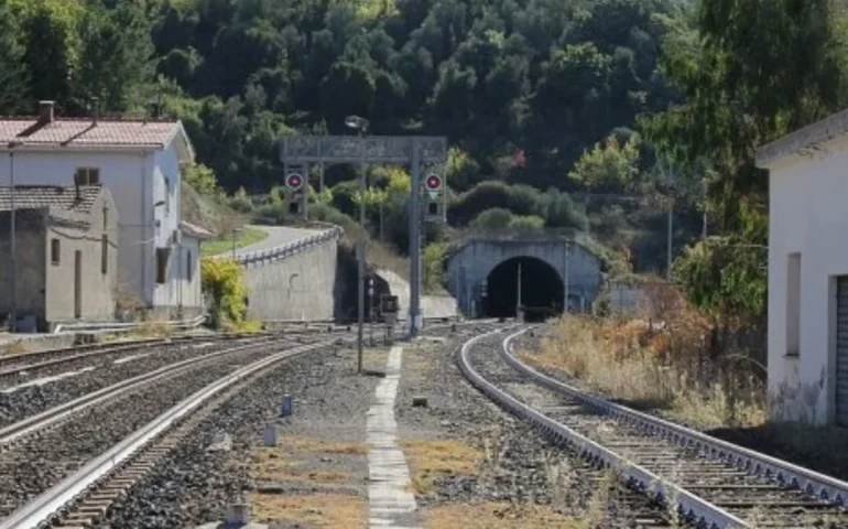 Quanto misura la galleria più lunga della Sardegna e dove si trova?