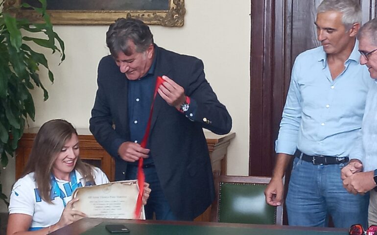 Viktorya Pistis Shablova nuova campionessa mondiale di paracanoa onorata dalla città di Cagliari