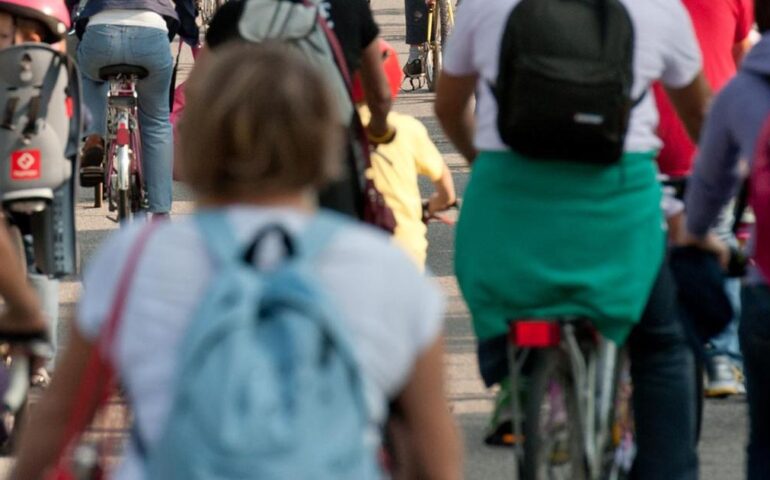 Ride for Women, pedalata da Cagliari a Quartu per dire no alla violenza contro le donne