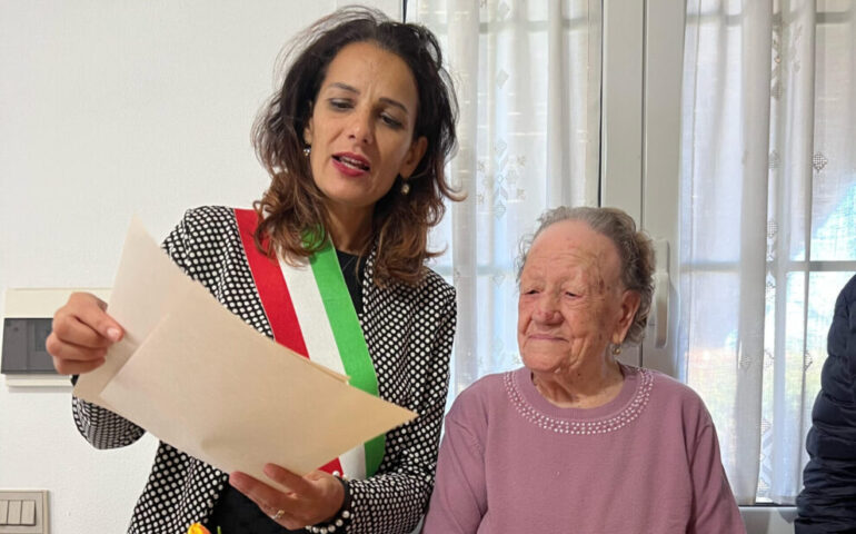 Selargius ha una nuova centenaria: 100 candeline per Tzia Annetta Puddu