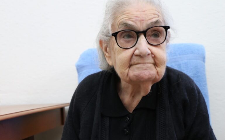 Ultracentenari di Sardegna: 104 anni, il meraviglioso traguardo di Tzia Claudina