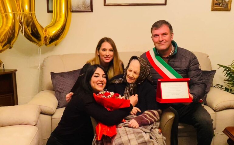 Santa Giusta festeggia la nuova centenaria: Tzia Severina Foddis, 100 anni di dedizione