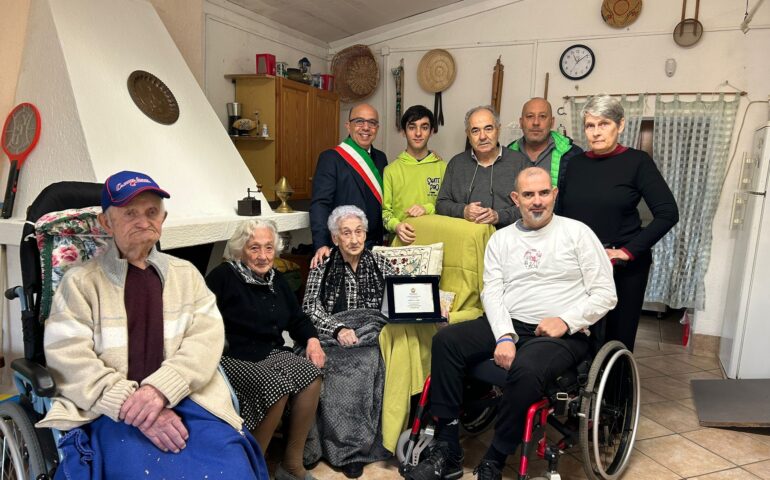 La Sardegna ha una nuova centenaria: signora Marietta, terza tra le sue sorelle di 102 e 104 anni