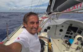 Nuovo record per Andrea Mura: lo skipper sardo ha percorso 376 miglia in 24 ore a bordo di Vento di Sardegna