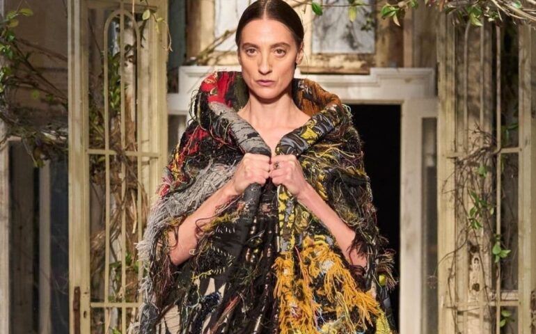 Antonio Marras alla Milano Fashion Week porta sulla passerella Eleonora d’Arborea, dame e cavalieri tra fiaba e contemporaneità