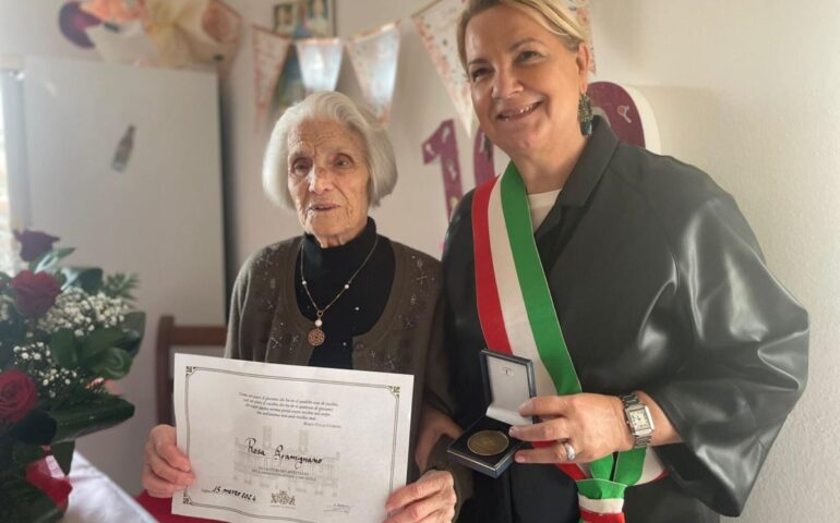 Cagliari ha una nuova centenaria: tantissimi auguri alla signora Rosa Gramignano