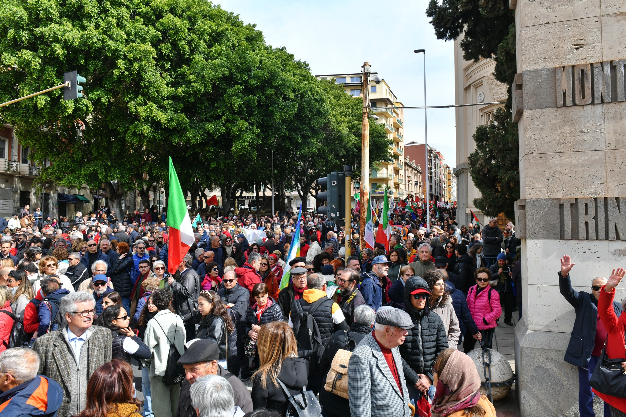 25 aprile da record a Cagliari: in 10mila per ricordare la Liberazione e chiedere la pace